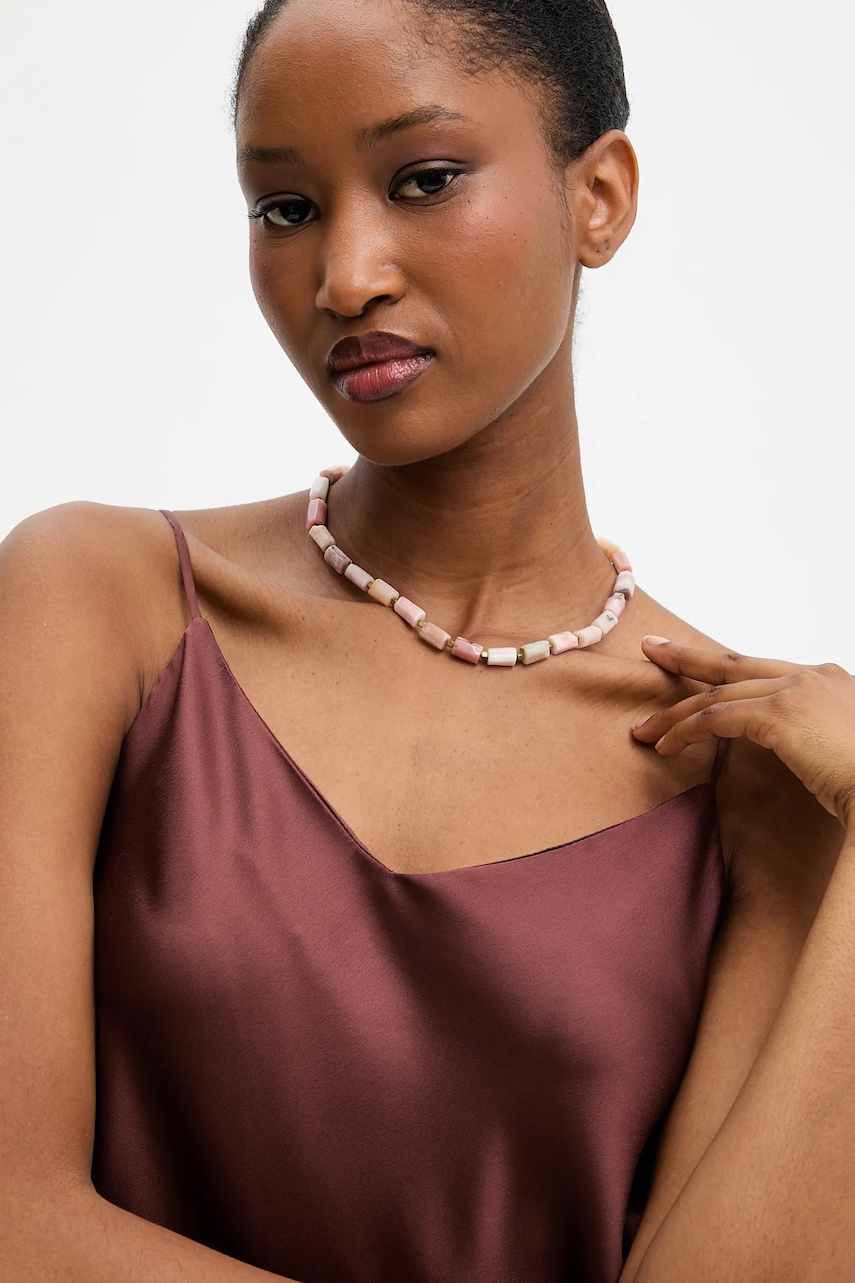 Ručně vyrobený náhrdelník s opálem Answear Lab