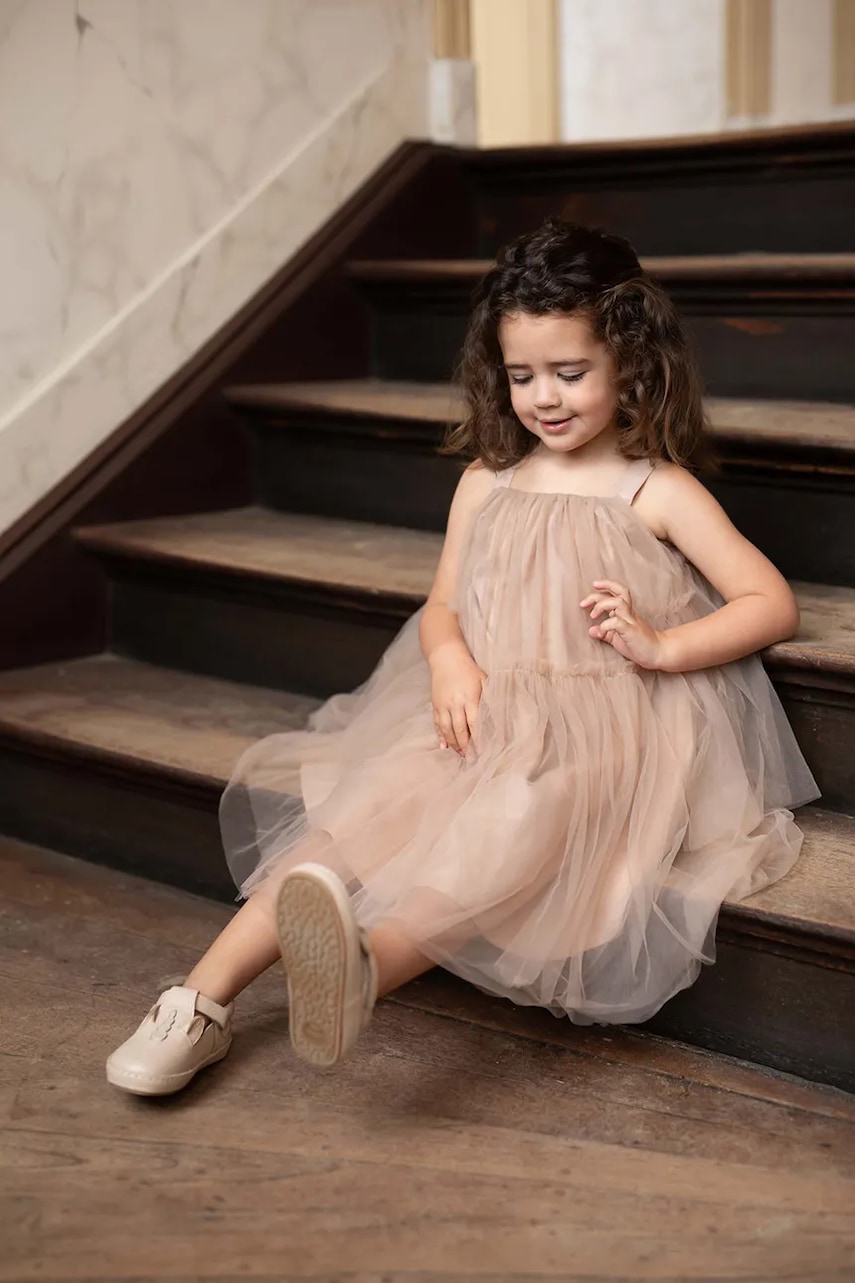 Šaty Donsje hnědá barva, mini, 4100400