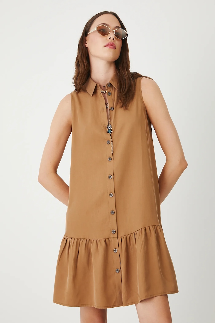 Šaty Medicine hnědá barva, mini, oversize