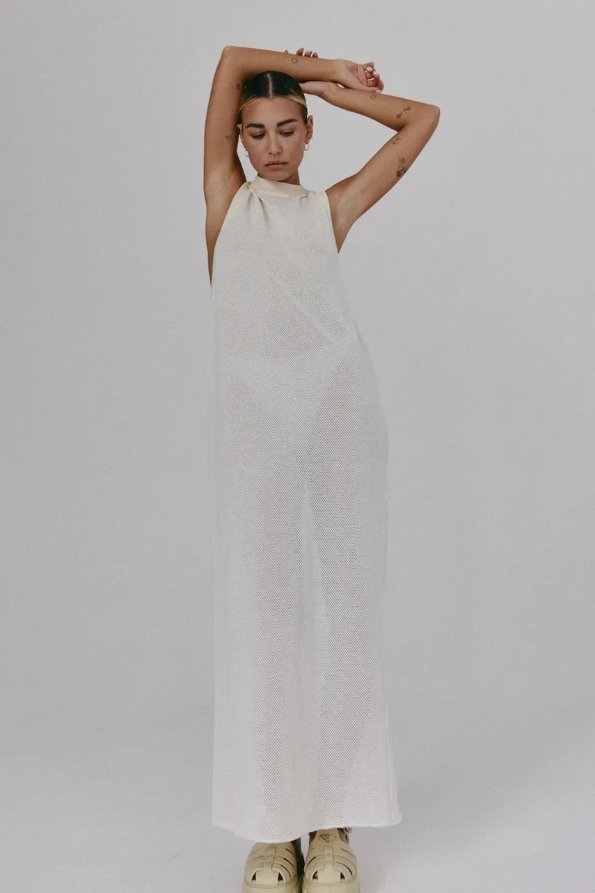 Šaty MUUV. LLARD béžová barva, maxi