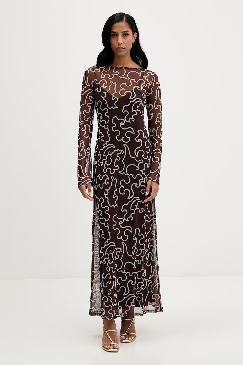 Šaty Never Fully Dressed