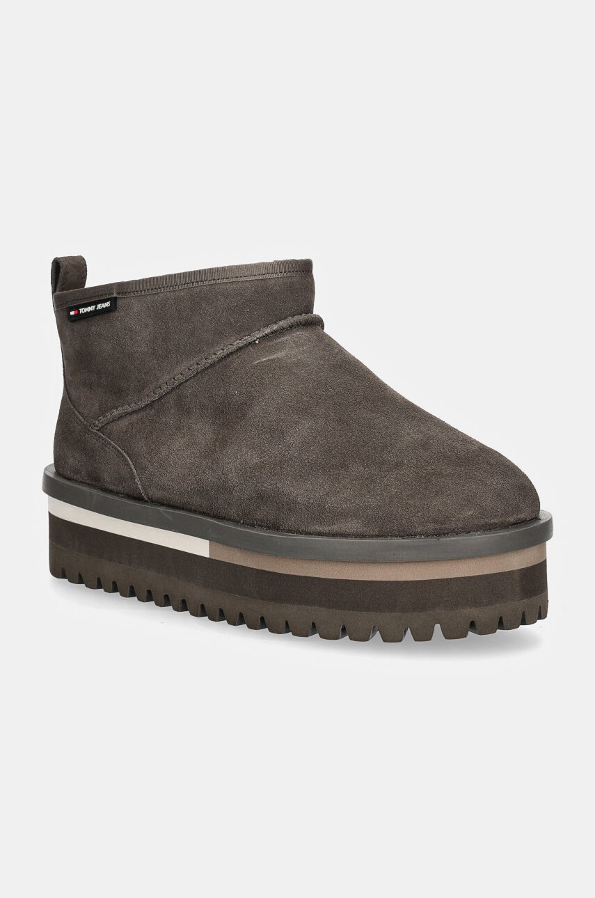 Semišové sněhule Tommy Jeans TJW SUEDE FLATFORM BOOT WL