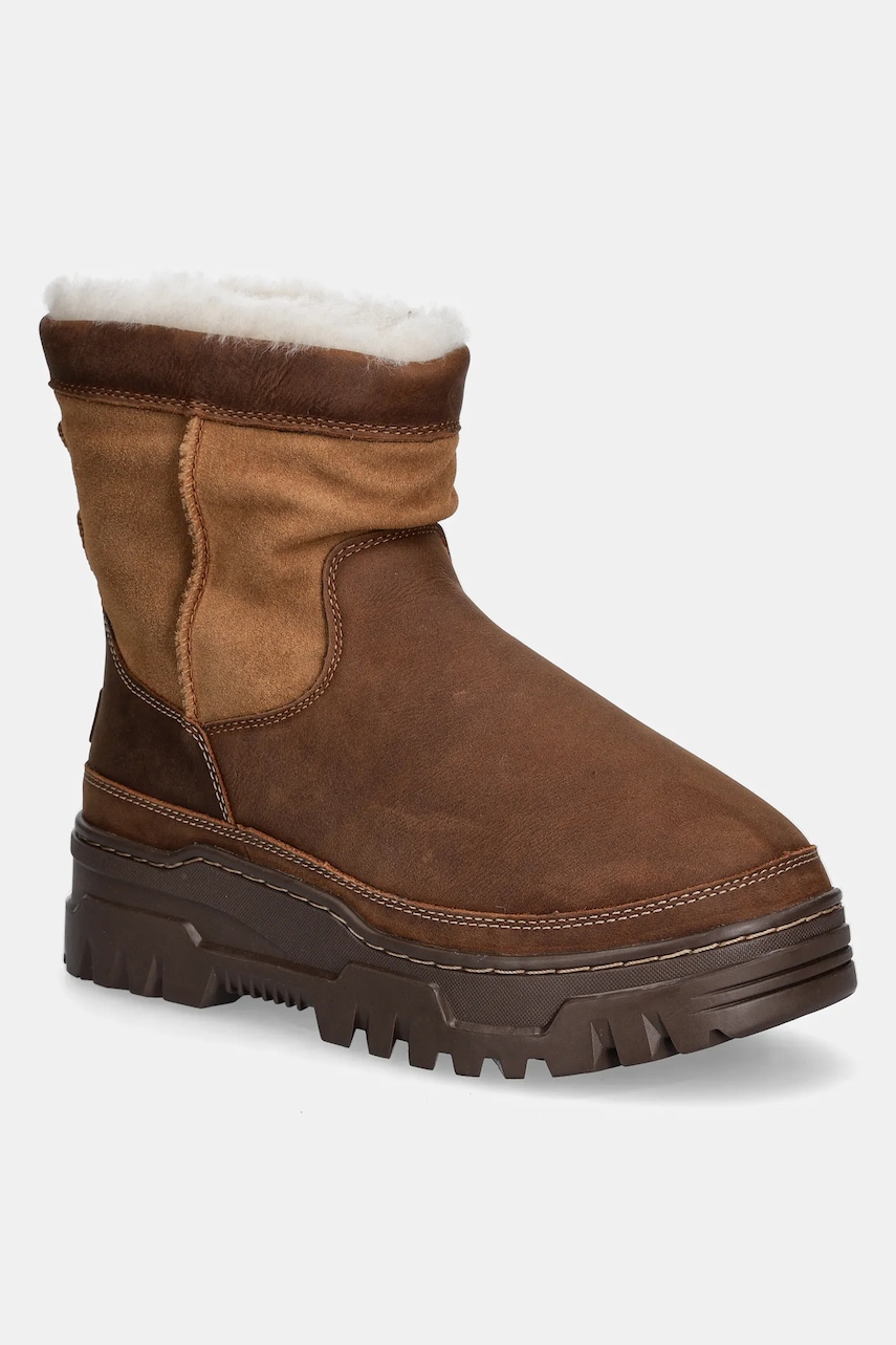 Semišové sněhule UGG Heritage Pull On Trailgazer