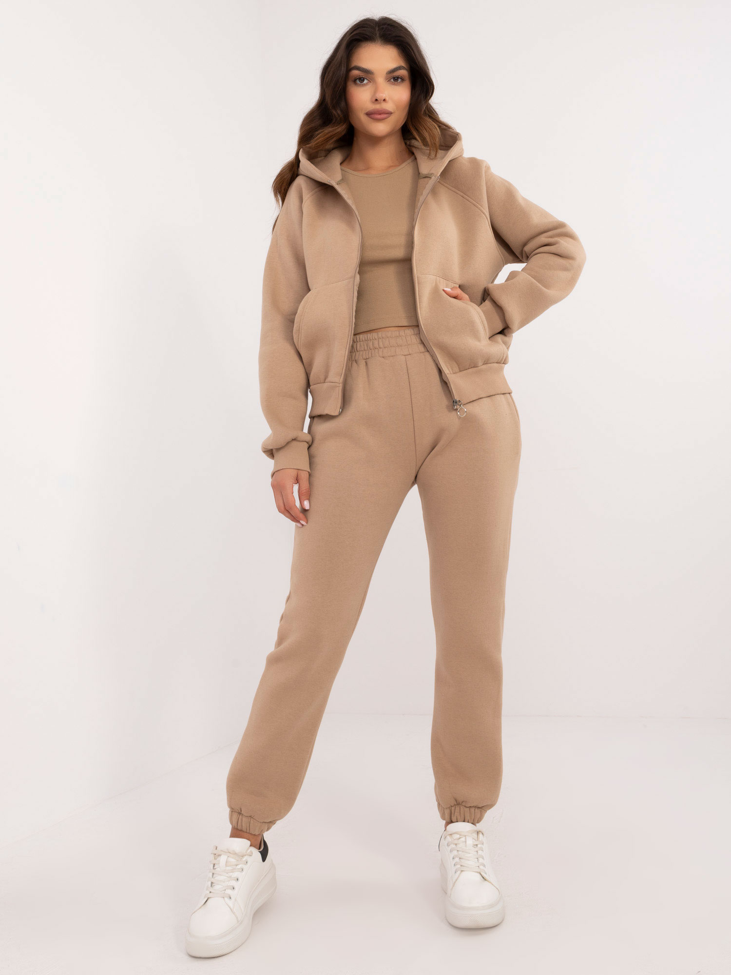 Set-EM-KMPL-862.27-dark beige