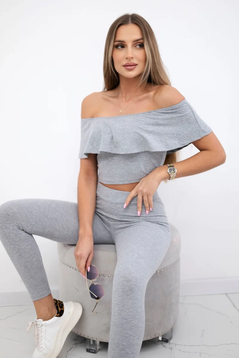 Set s volánkem v šedé barvě