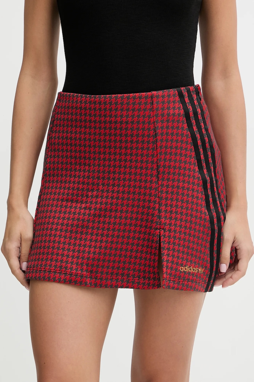 Sukně adidas Originals Tailored červená barva, mini, áčková, JW0253