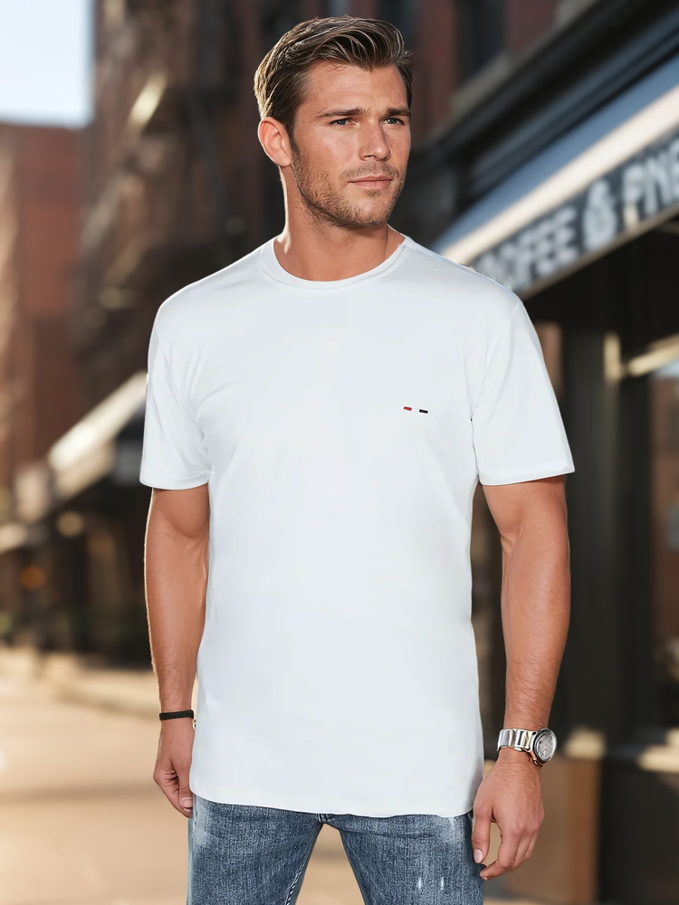 T-shirt damski z haftem biały Dstreet