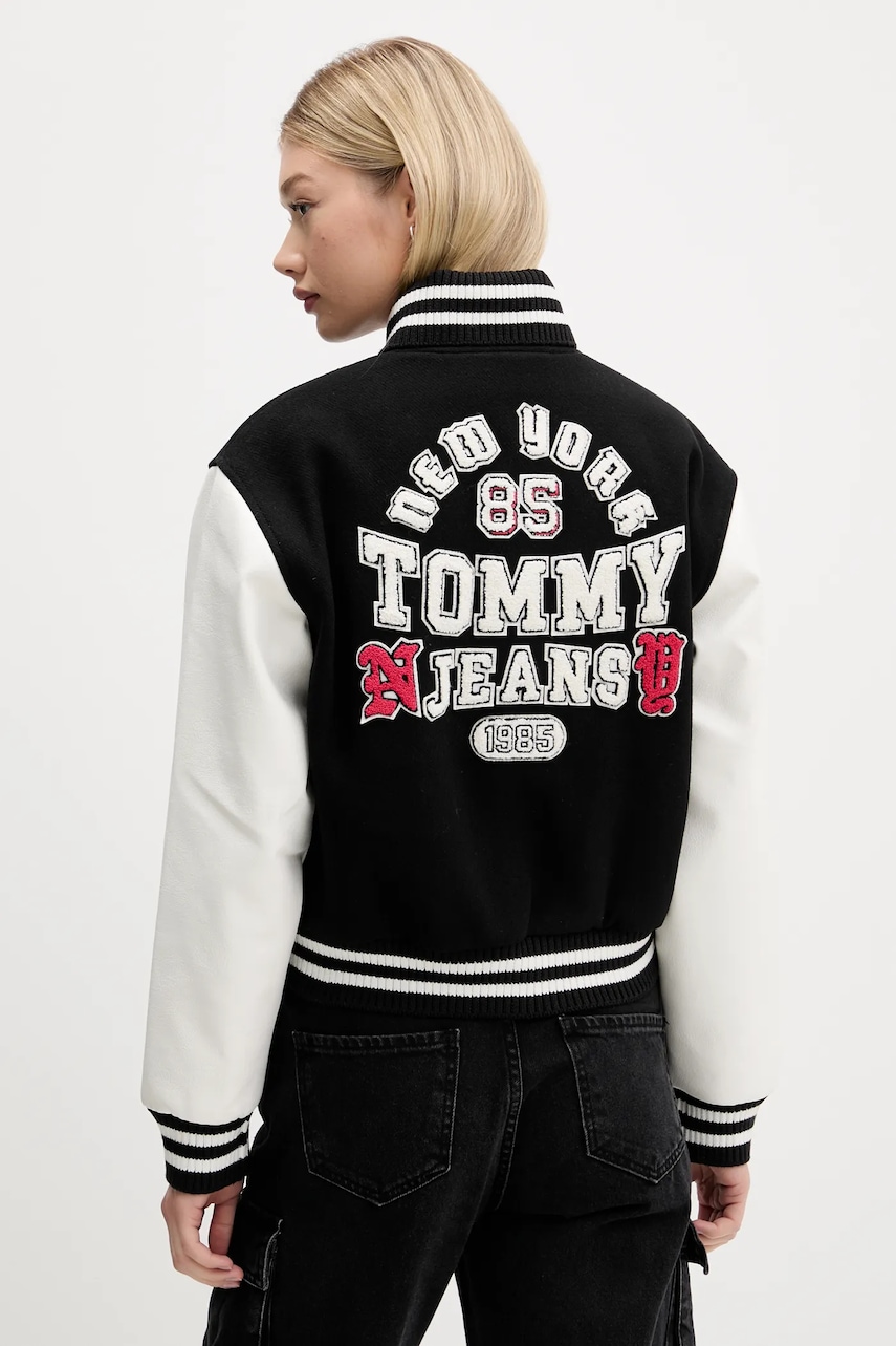 Tommy Jeans  Bomber bunda s vlnou