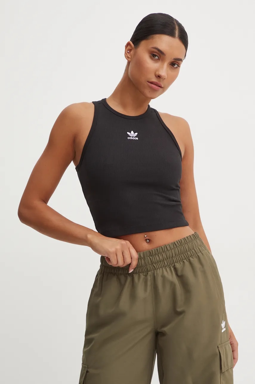 Top adidas Originals Essential