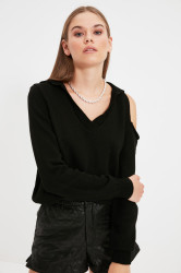 Trendyol Black Cut Out Detailed Knitwear Sweater