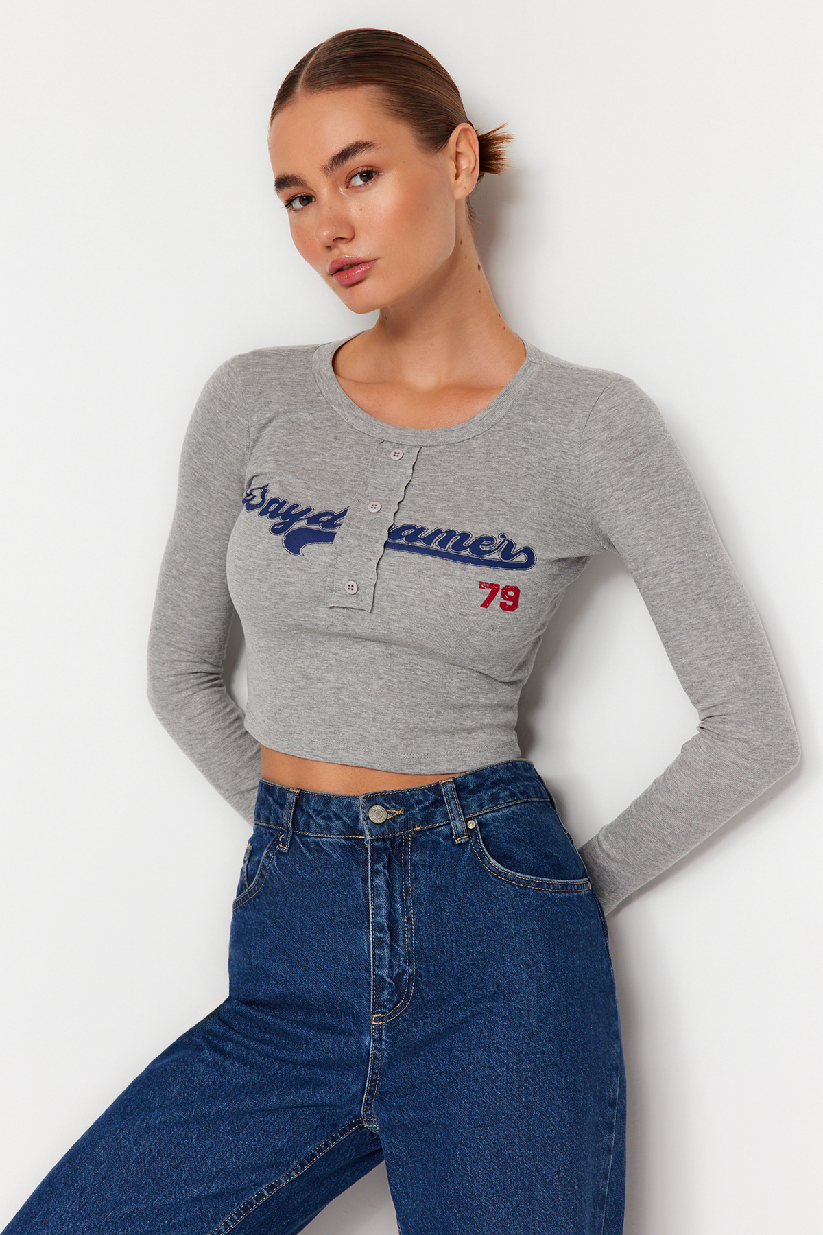 Trendyol Gray Slogan Printed Fitted/Situated Stretch Rib Crop Knitted Blouse