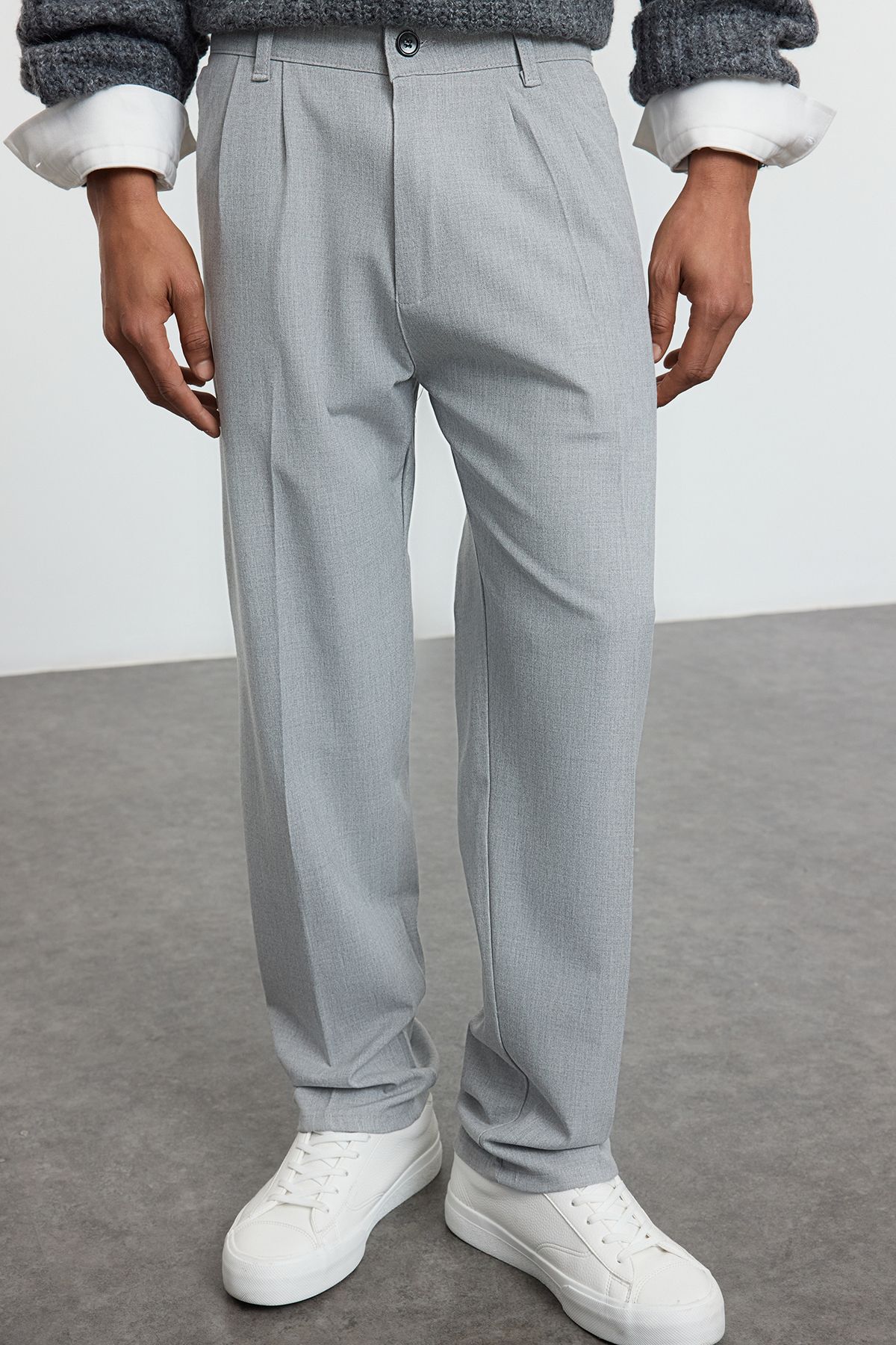 Trendyol Grey Pleated Classic Baggy Fit Fabric Trousers