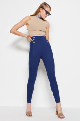 Trendyol Indigo Gold Button Detail Konturování Vysoký pas Interlock Inteligentní pletené legíny
