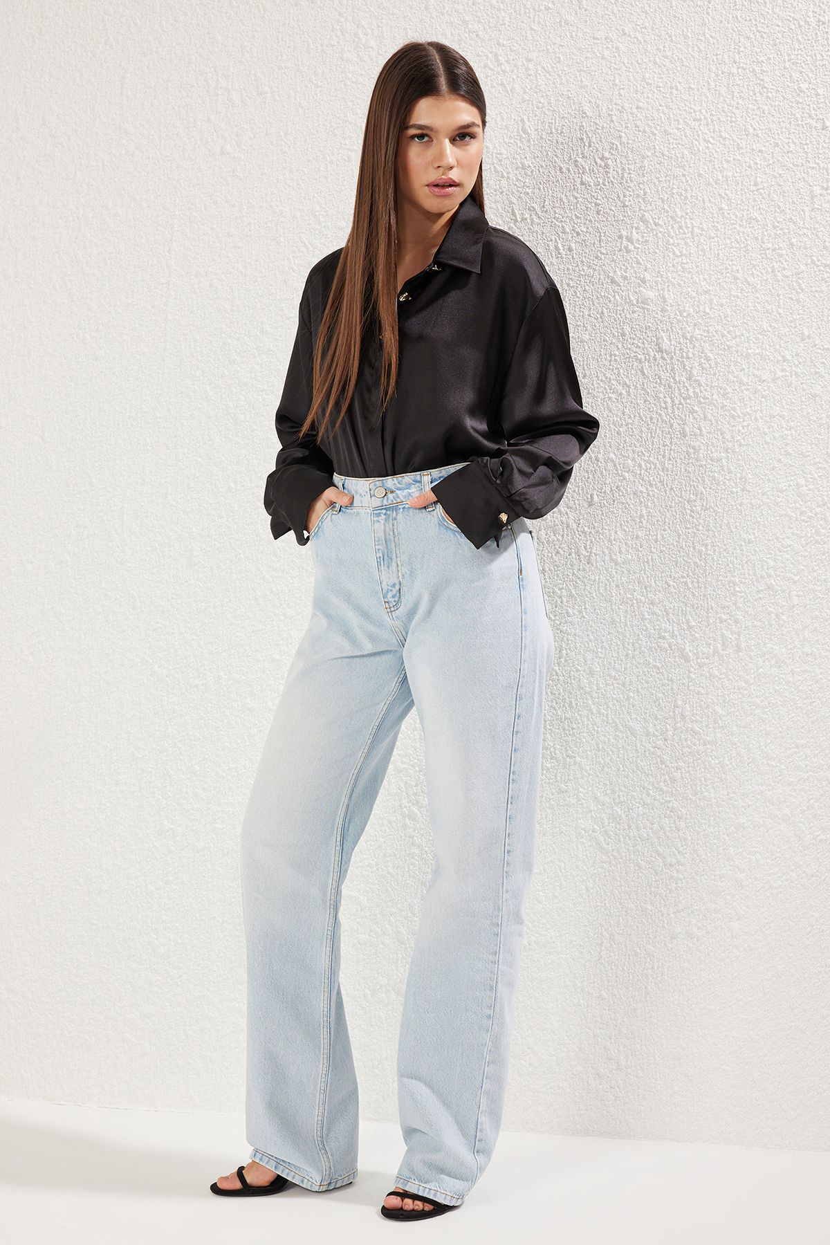 Trendyol Light Blue Low Waist Wide Leg Jeans