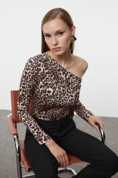 Trendyol Multicolor Animal Printed Long Sleeve Stretchy Snap Fastener Knitted Bodysuit