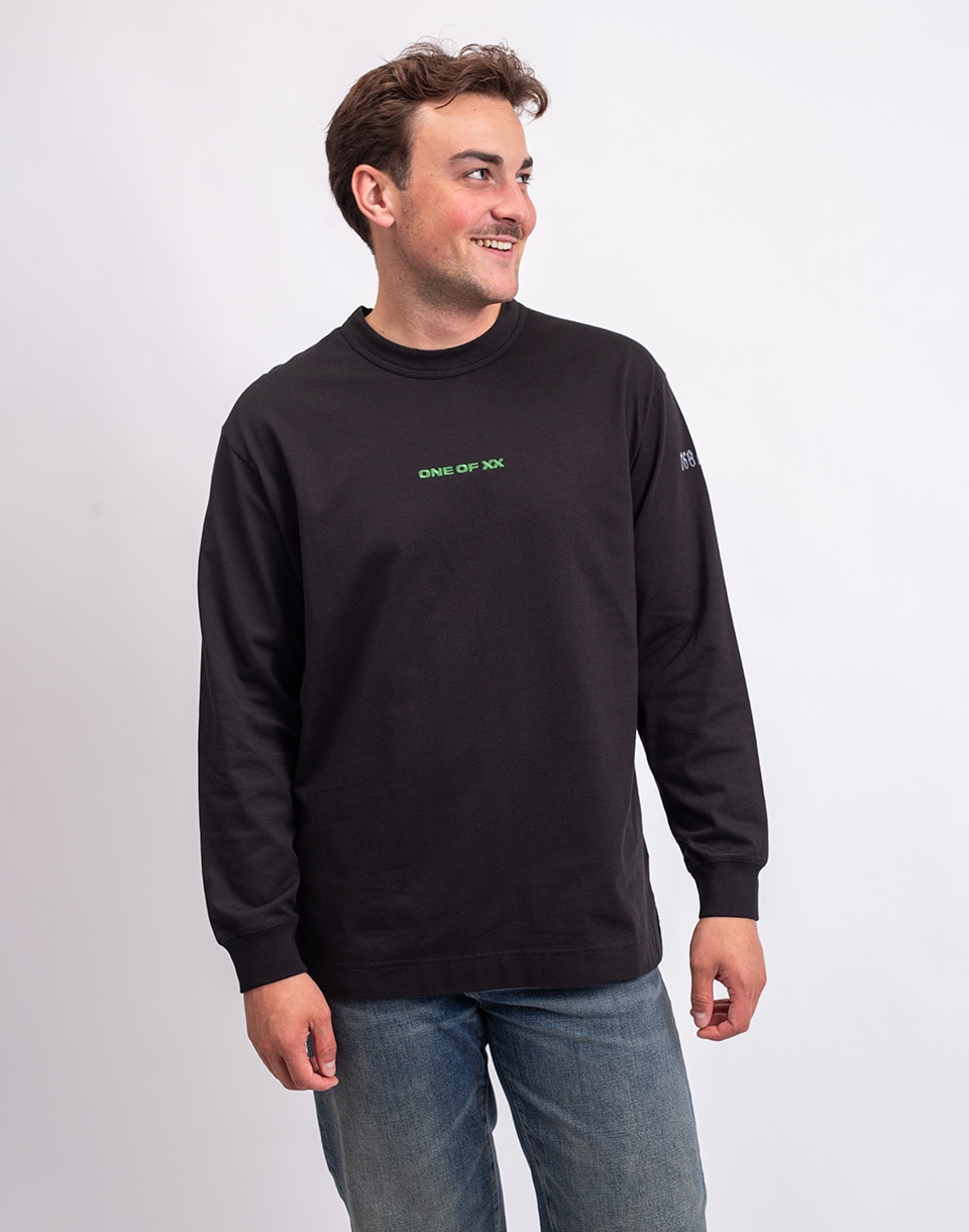 Tričko ONE OF XX Longsleeve Tree Faded Black Black