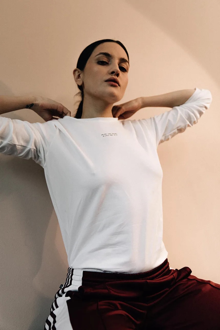 Tričko s dlouhým rukávem MUUV. NEVER FOR MONEY ALWAYS FOR LOVE dámské, bílá barva