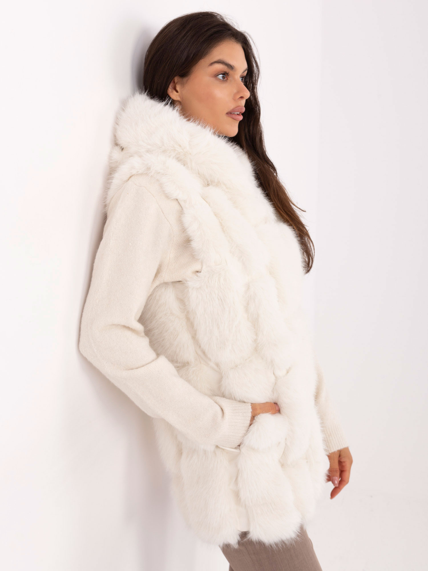Vest-AT-KZ-2379.96P-ecru