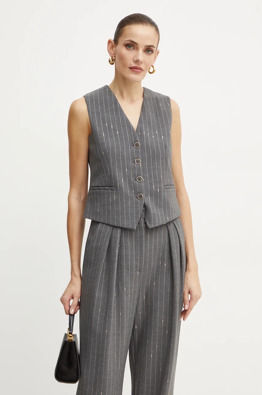 Vesta s příměsí vlny Simona Corsellini