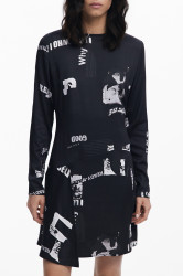 Vzorované šaty s dlouhým rukávem