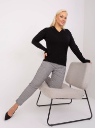 Zelený pletený svetr s výstřihem do V